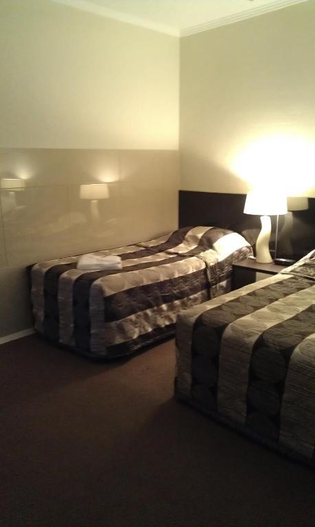 Avalon Motel Mount Gambier Room photo