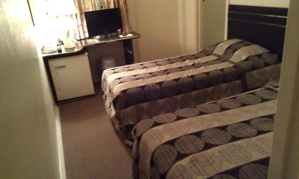 Avalon Motel Mount Gambier Room photo